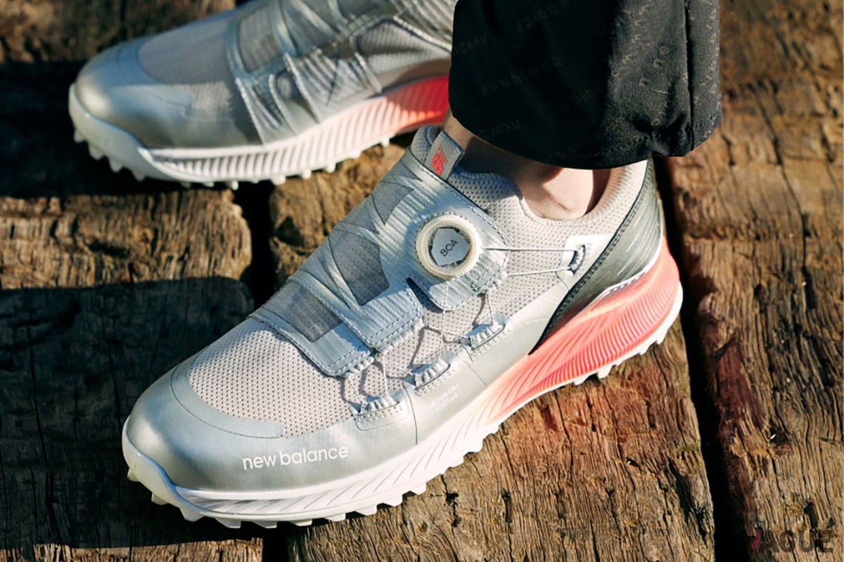 ニューバランスの新作ゴルフシューズは「抜群のフィット感とスイングに効くソール」で快適プレーをサポート VAGUE(ヴァーグ)