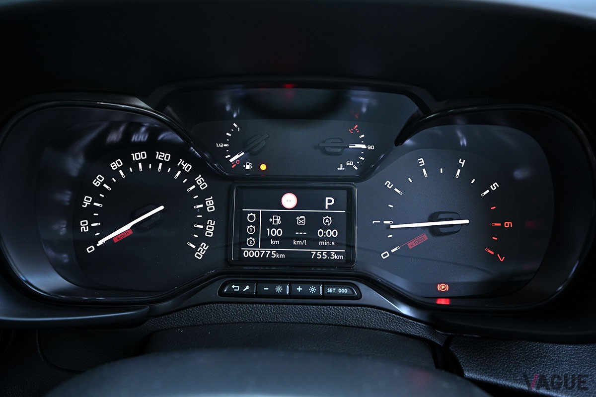 フィアットの人気ミニバン「ドブロ」のインテリア