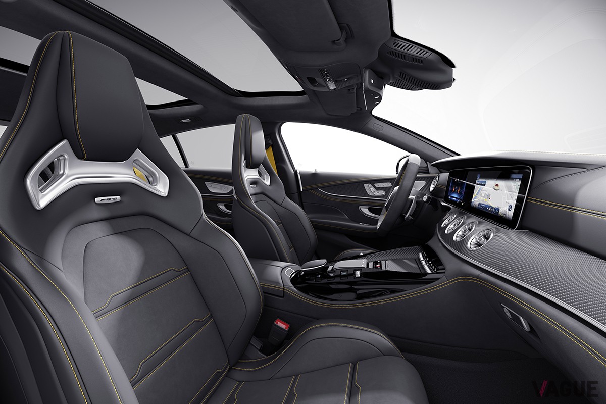 改良新型「メルセデスAMG GT53 4MATIC＋ 4ドアクーペ」のインテリア