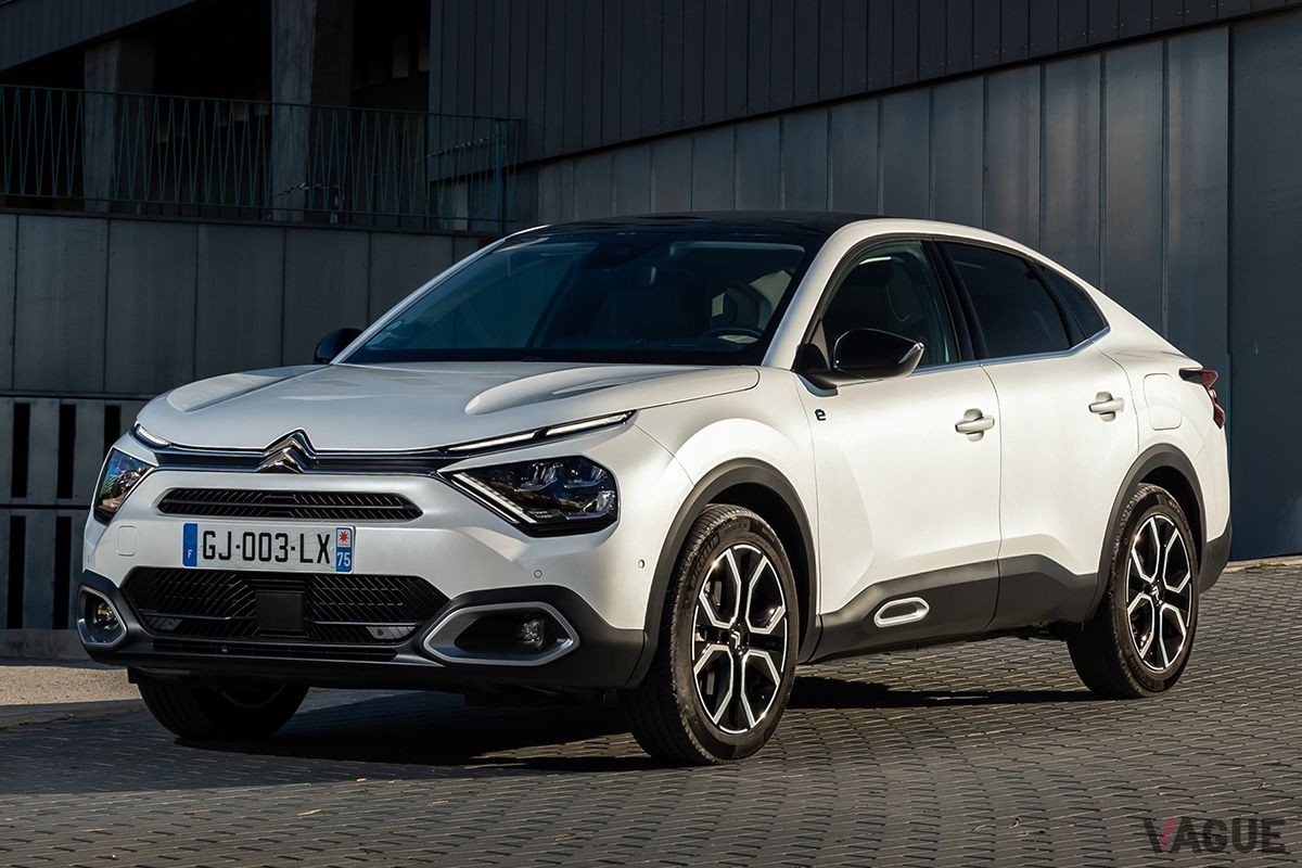 シトロエン改良新型「e-C4 X」