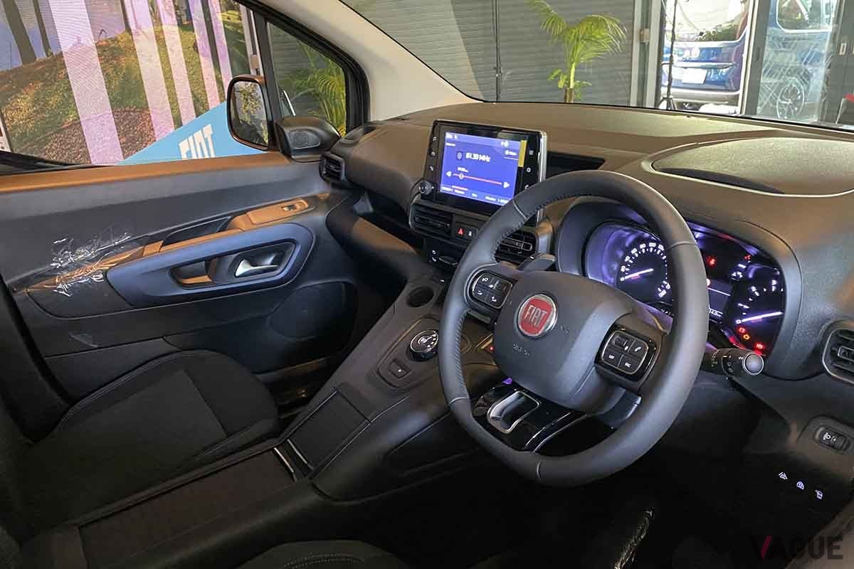 フィアット「ドブロ」のインテリア
