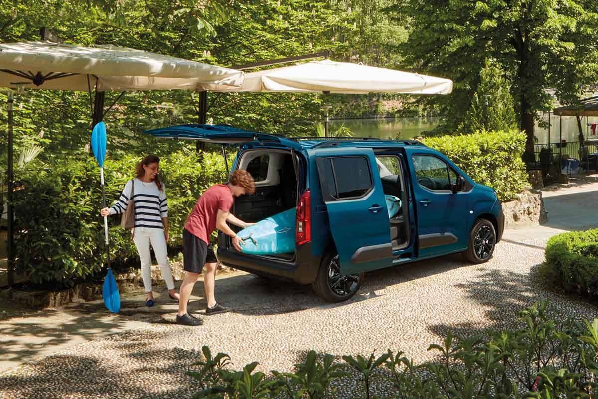 フィアット新型「ドブロ」