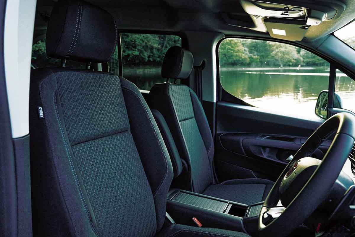 フィアット「ドブロ」のインテリア