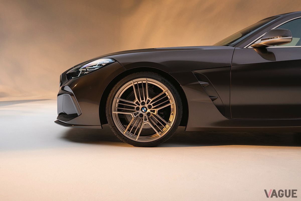世界初公開されたBMW「コンセプト ツーリングクーペ」