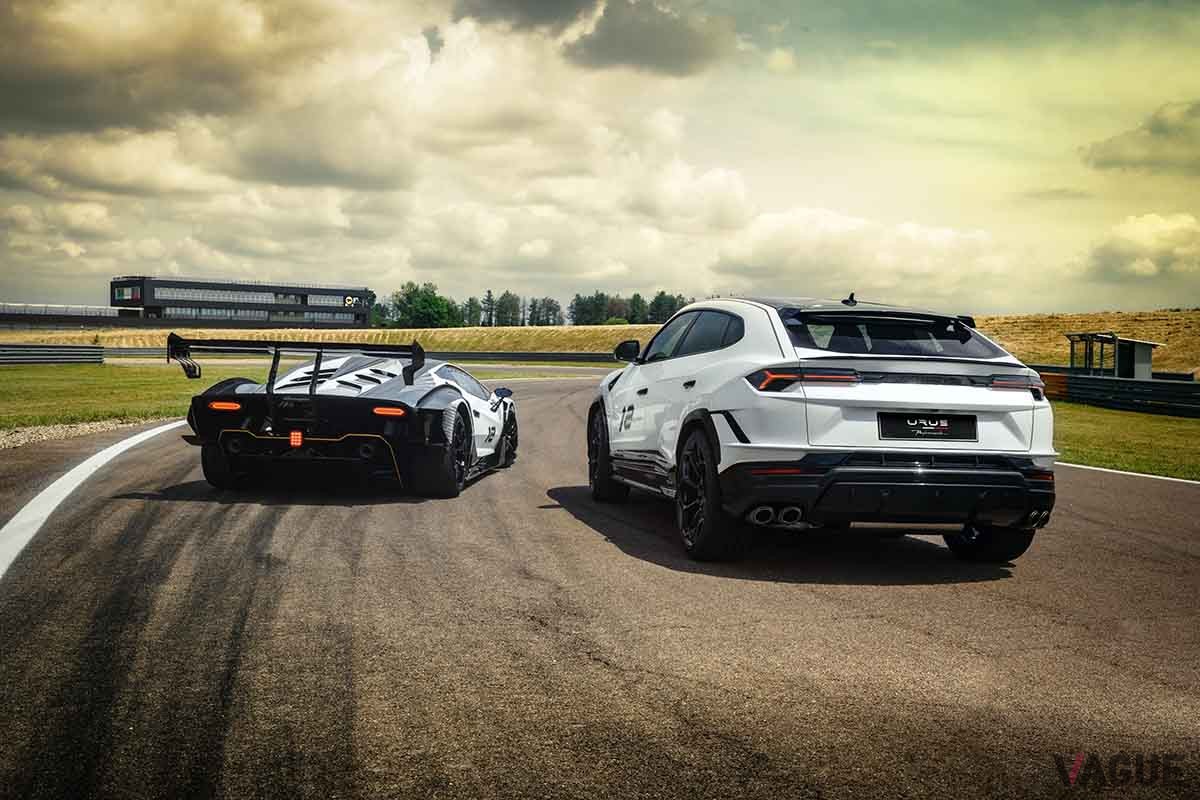 ランボルギーニ新型「ウルス・ペルフォルマンテ エッセンツァSCV12」と「エッセンツァSCV12」