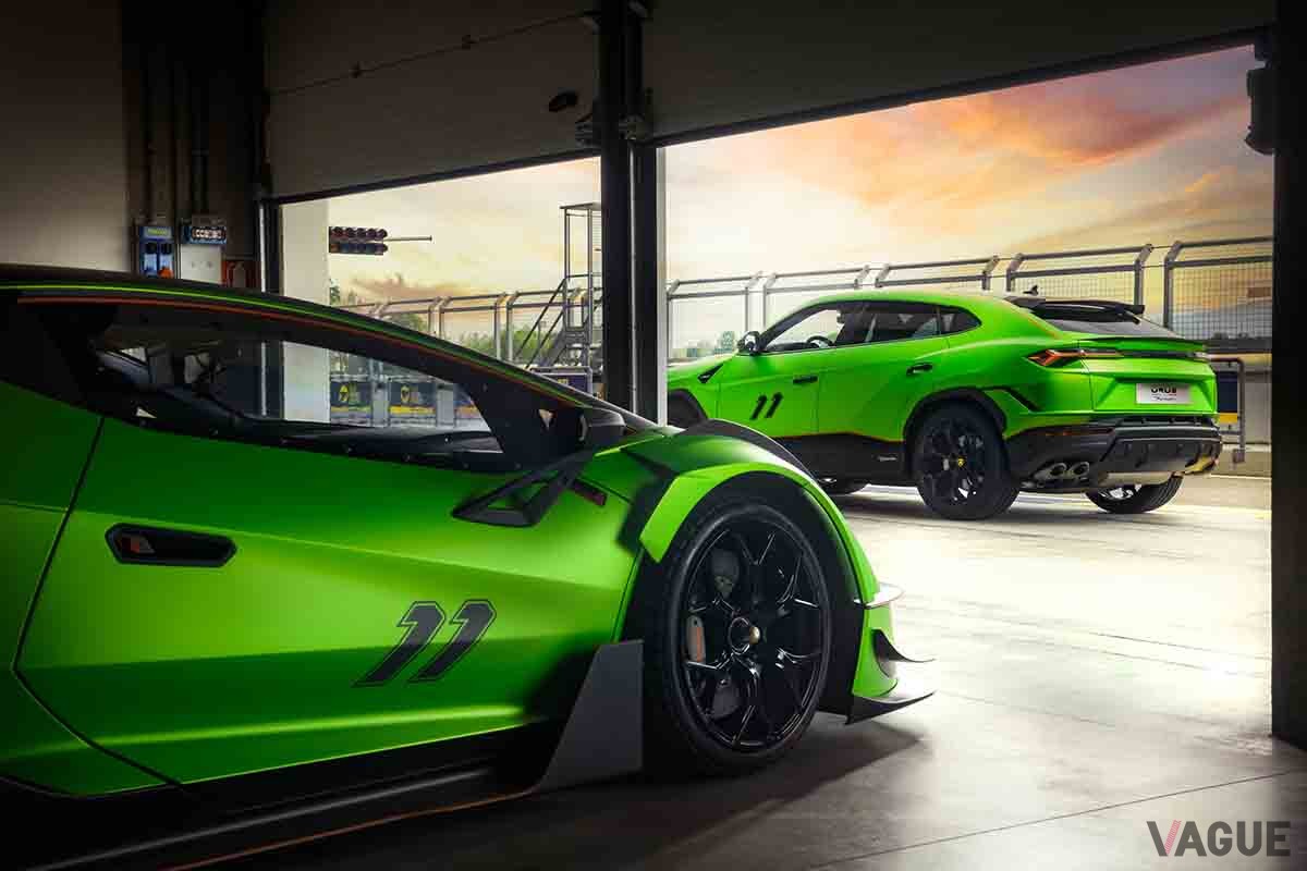ランボルギーニ新型「ウルス・ペルフォルマンテ エッセンツァSCV12」と「エッセンツァSCV12」
