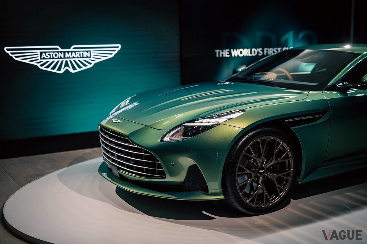 アストンマーティン新型「DB12」