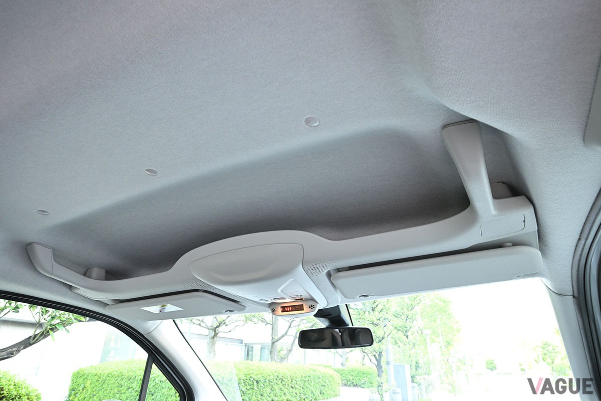 フィアットの人気ミニバン「ドブロ」のインテリア