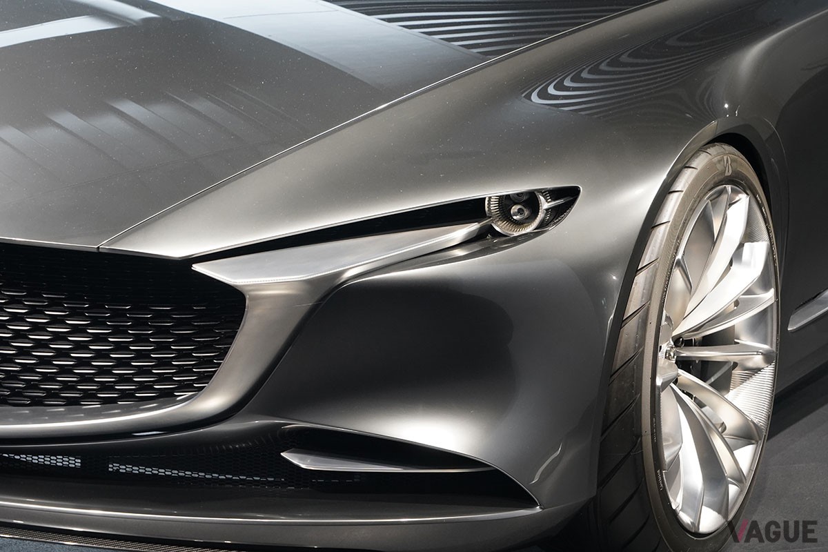 残念ながら開発はストップしていると推測されるマツダ「VISION COUPE」