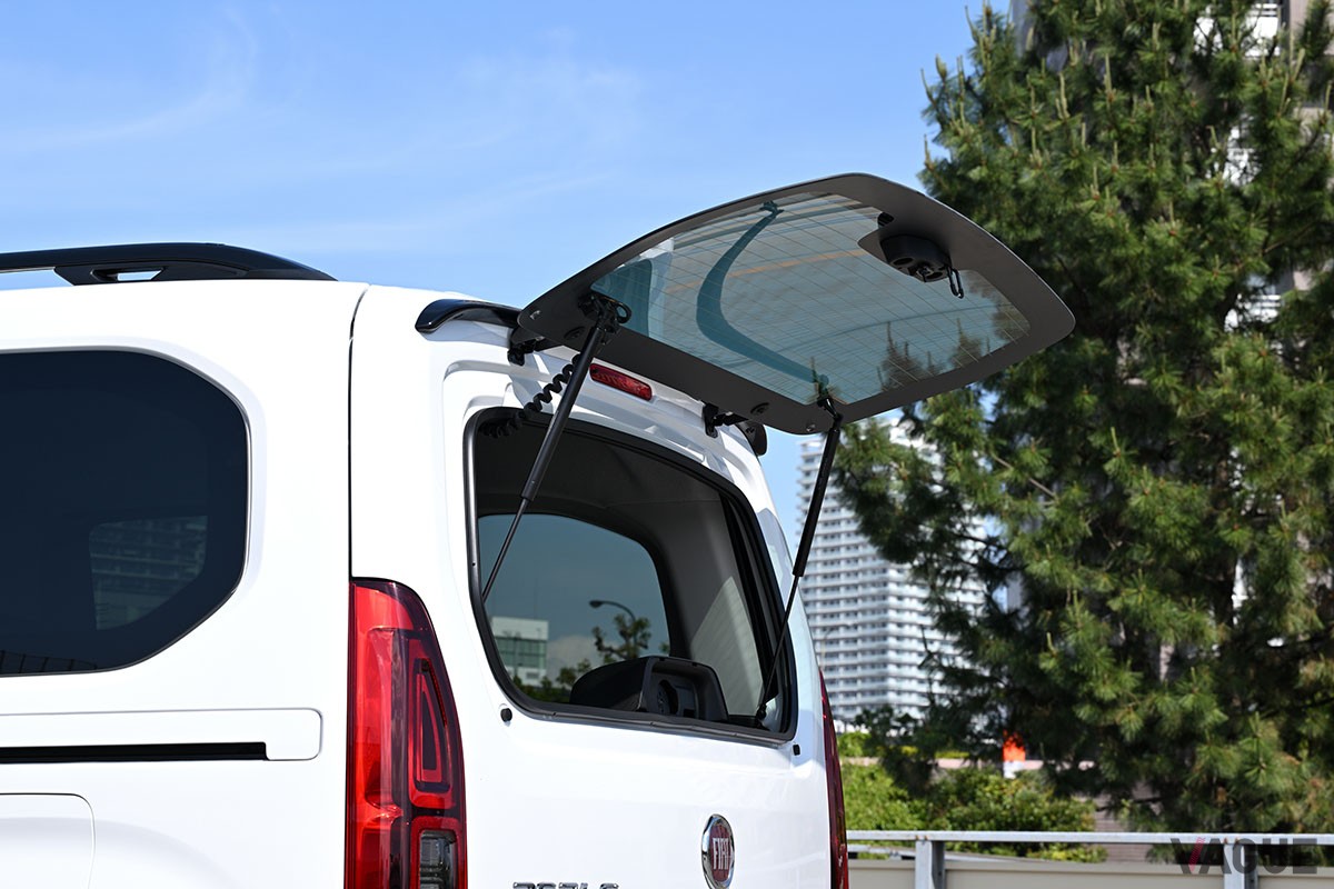 フィアットの人気ミニバン「ドブロ」