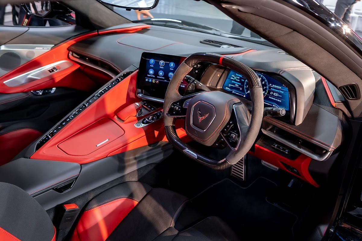新型「シボレー・コルベットZ06」のインテリア