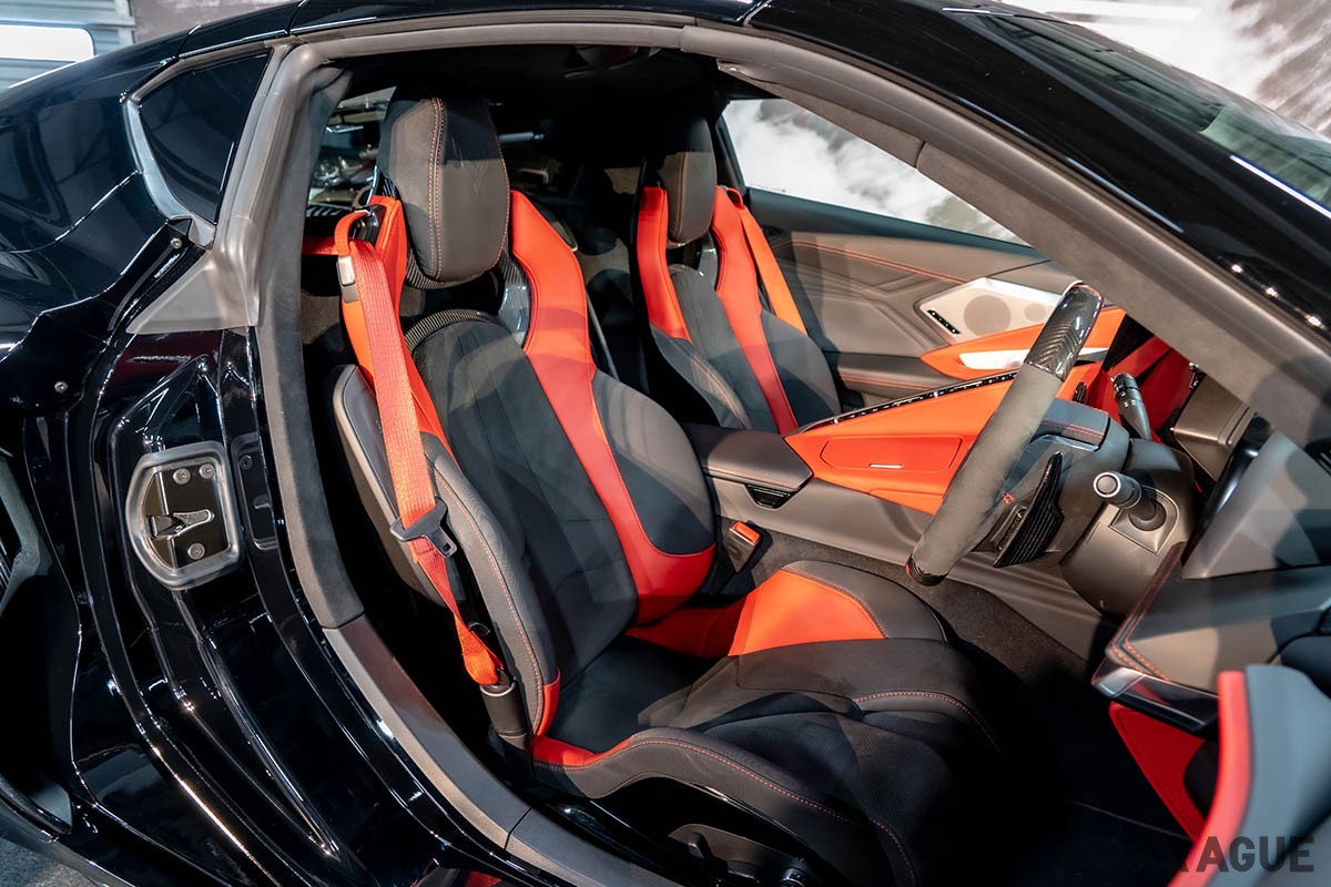新型「シボレー・コルベットZ06」のインテリア