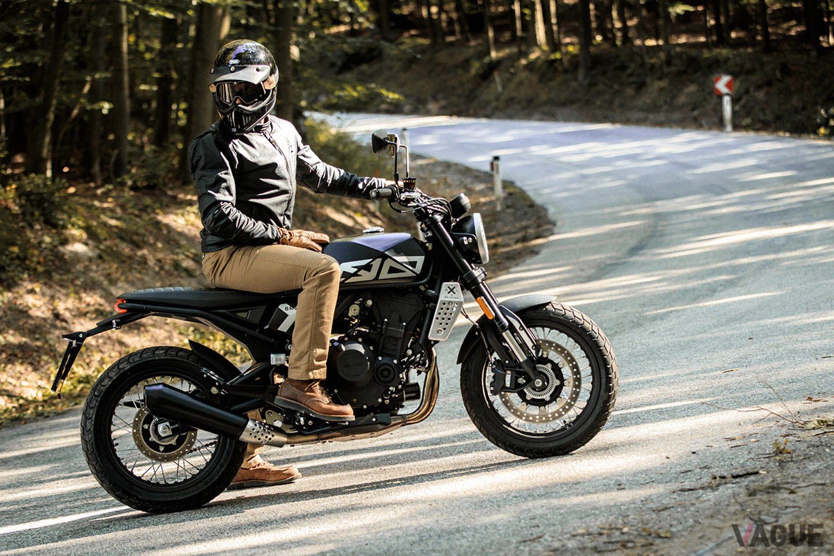 BRIXTON「Crossfire 500X」