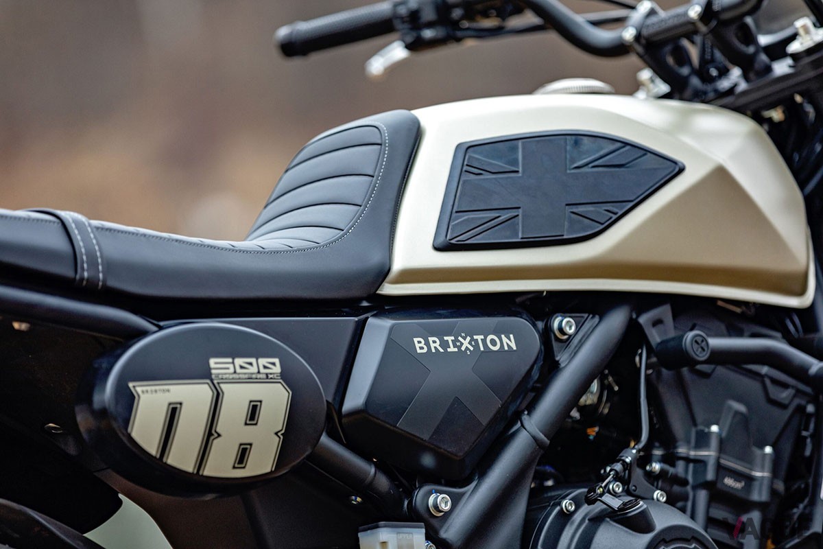 BRIXTON「Crossfire 500XC」