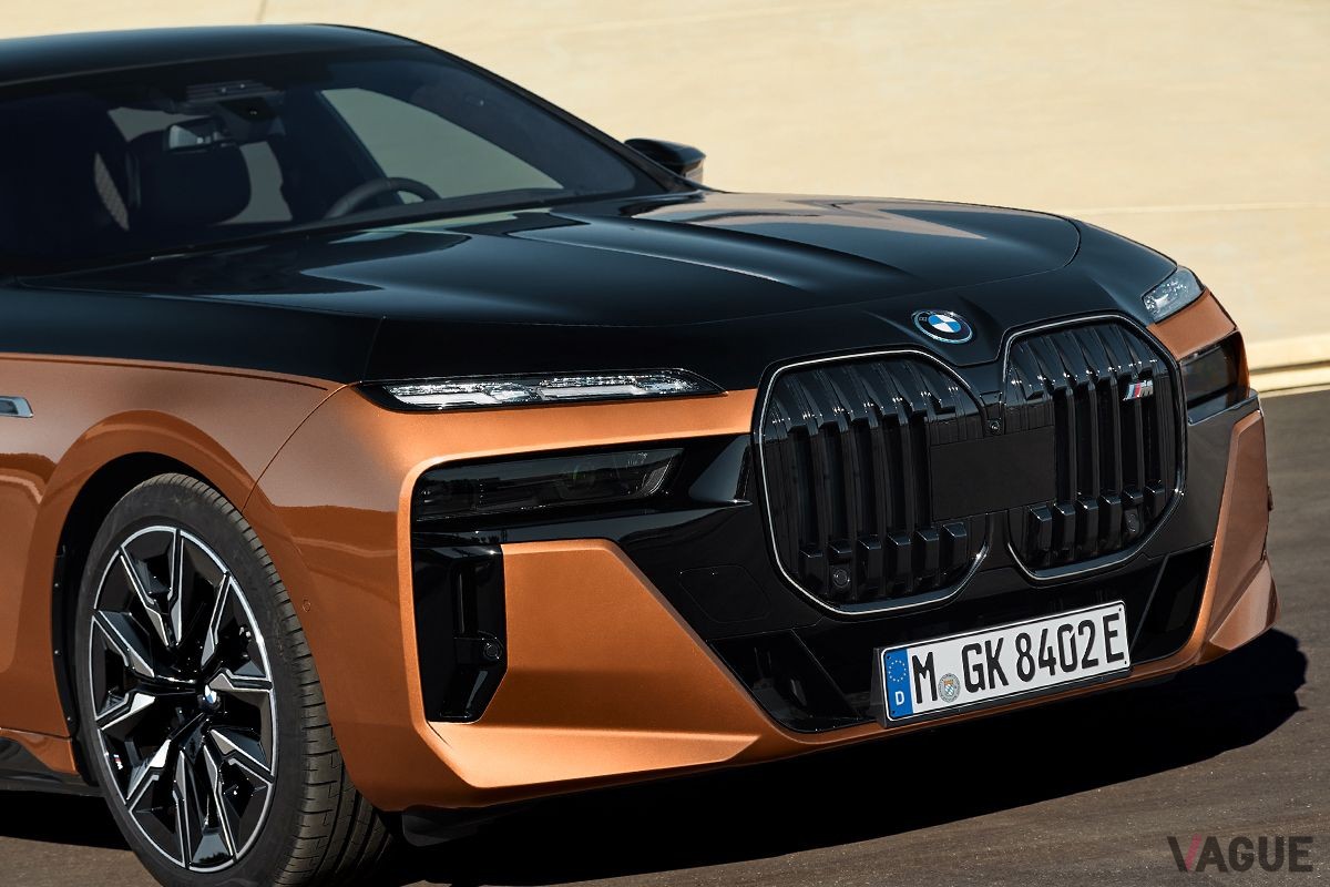 BMW新型「i7 M70 xDrive」