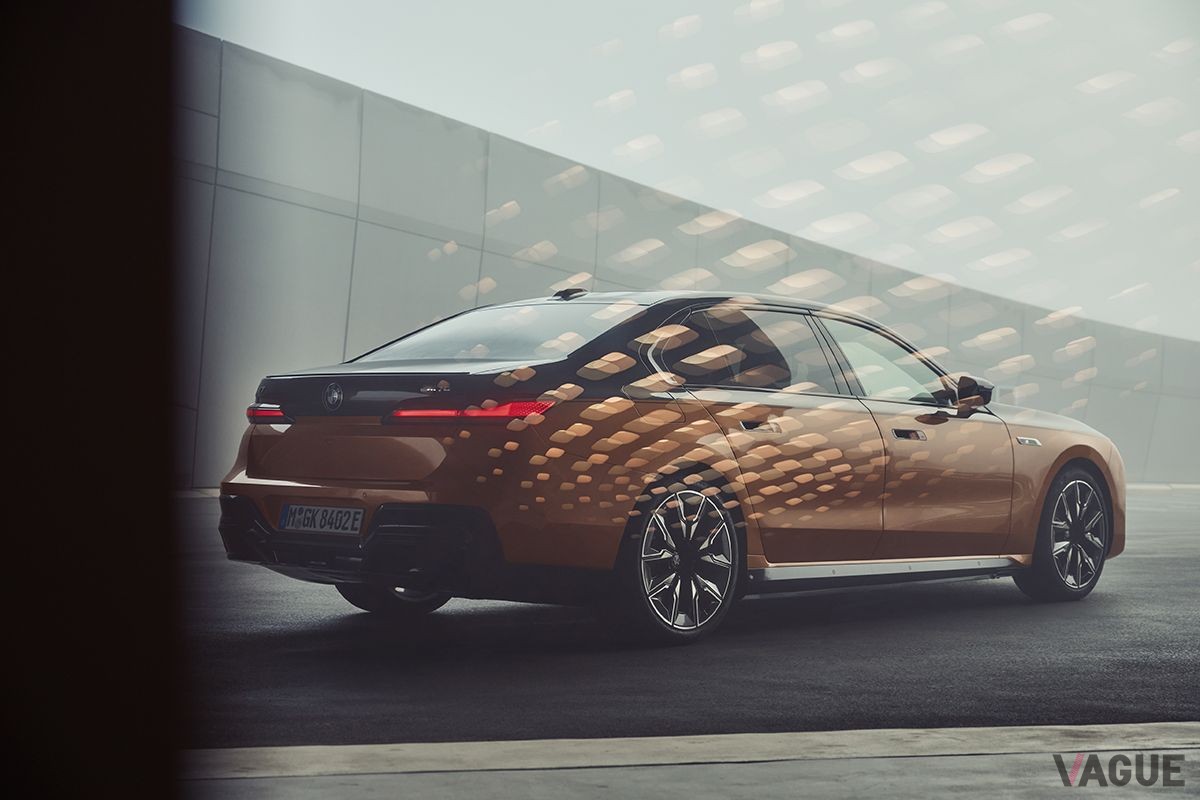 BMW新型「i7 M70 xDrive」