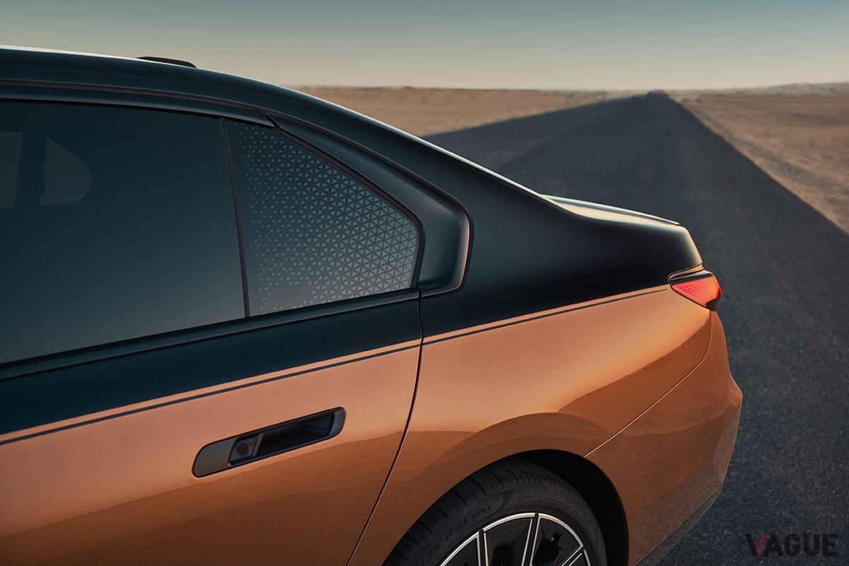 BMW新型「i7 M70 xDrive」