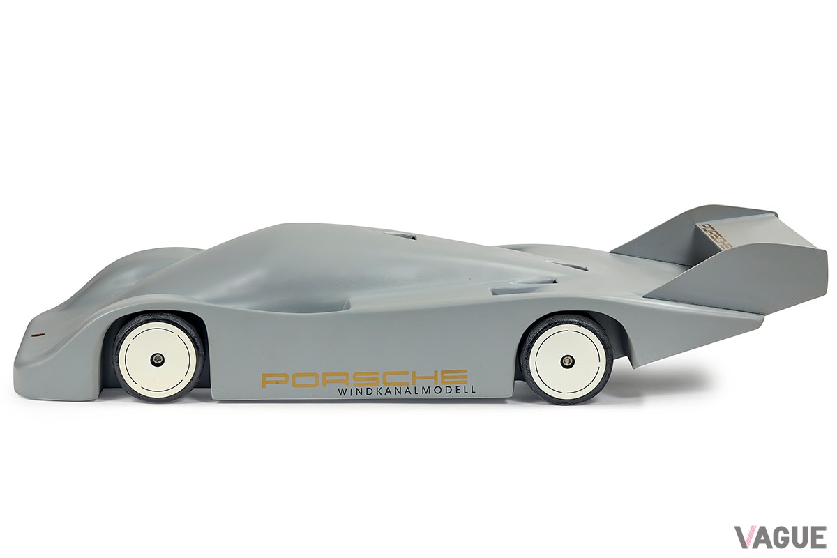 「956」は車体下と路面の間を流れる空気圧でダウンフォースを得るグラウンドエフェクトマシンとして設計された（C）Bonhams
