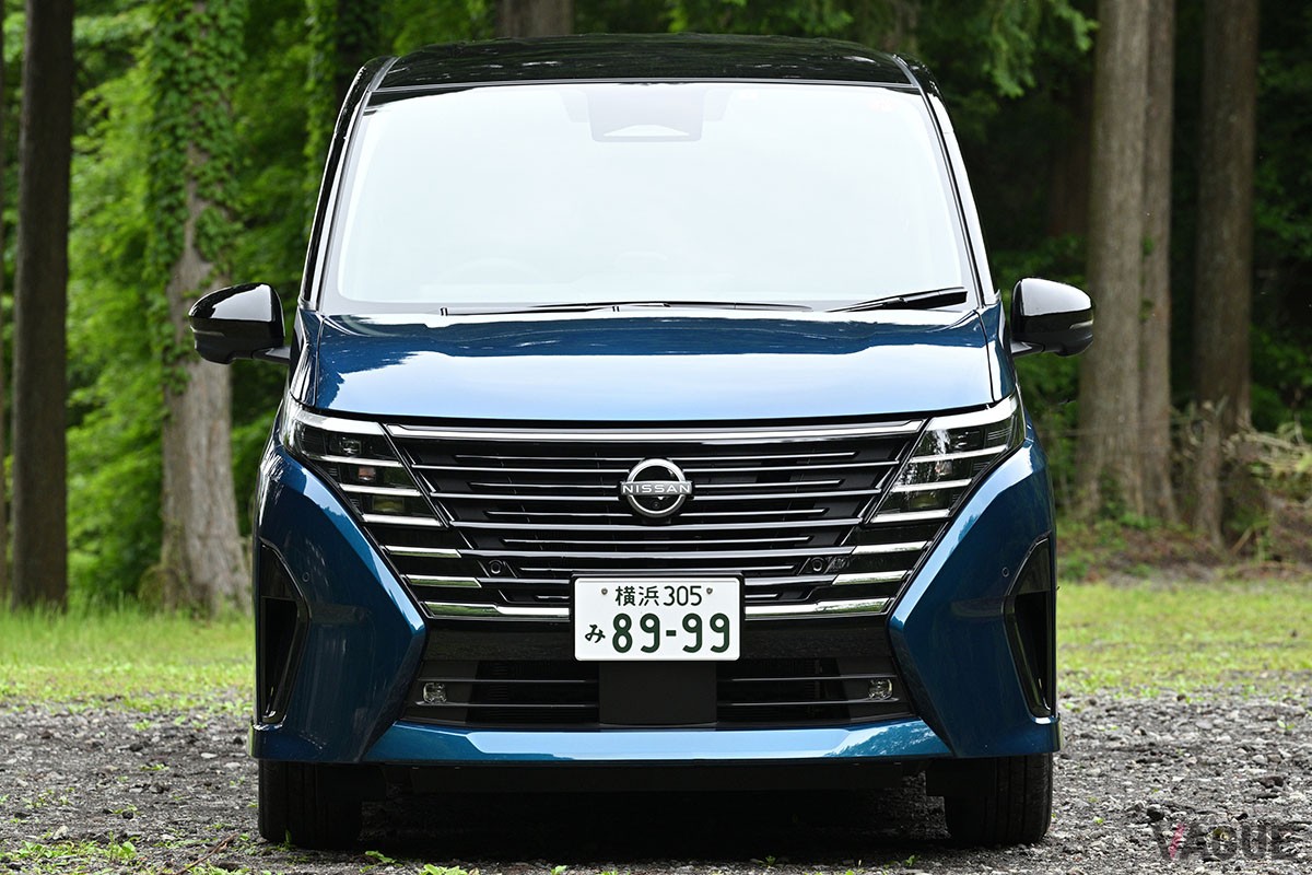新型「セレナ」の最上級グレード「e-POWERルキシオン」は、日産が誇る先進の安全運転支援機能“プロパイロット2.0”の標準装備で高速移動が楽