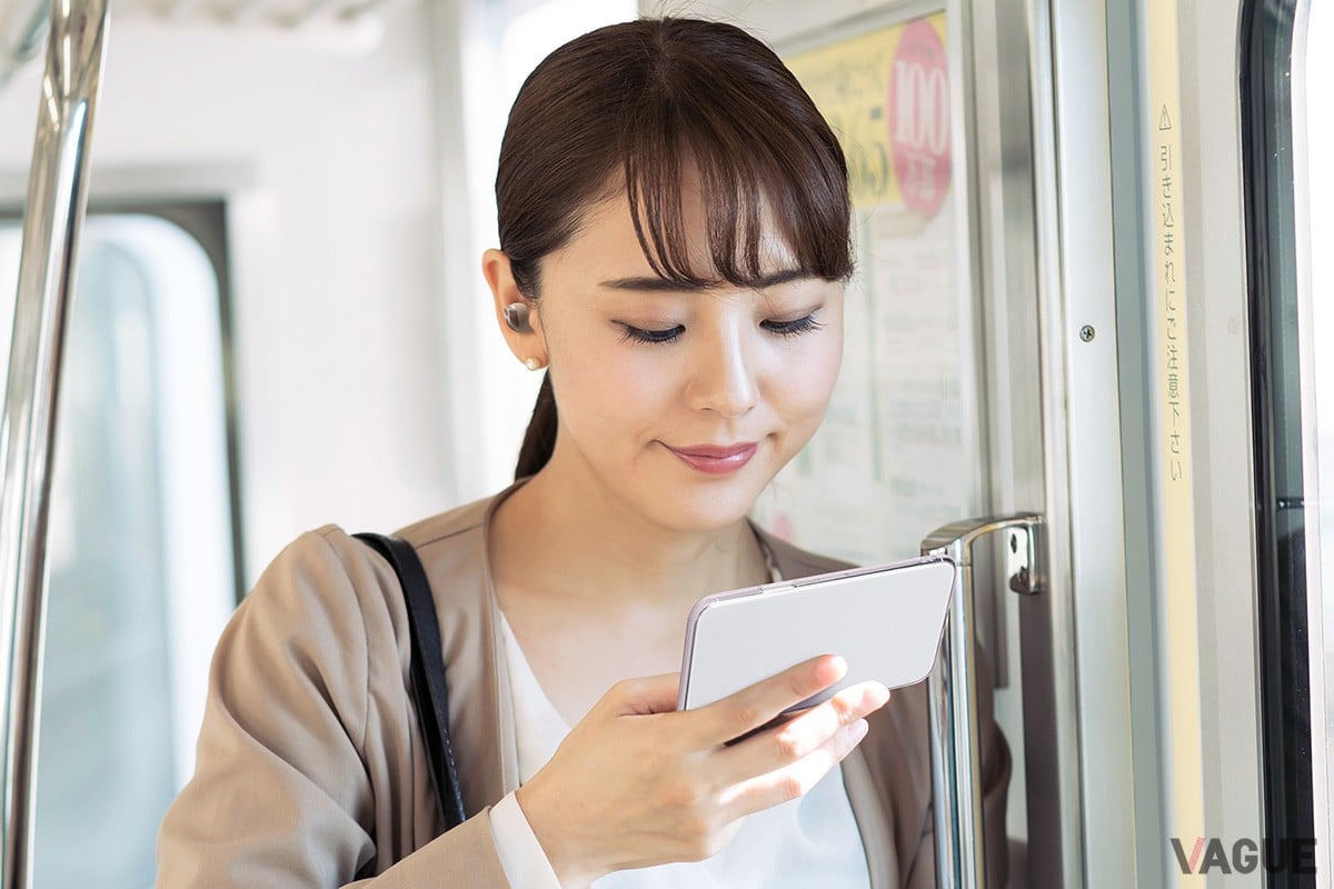 専用アプリ「どこでもディーガ」は、録画した番組や放送中の番組を視聴できるほか、外出先からの録画予約も可能。1080p フルHD解像度のデータ転送も可能にしています