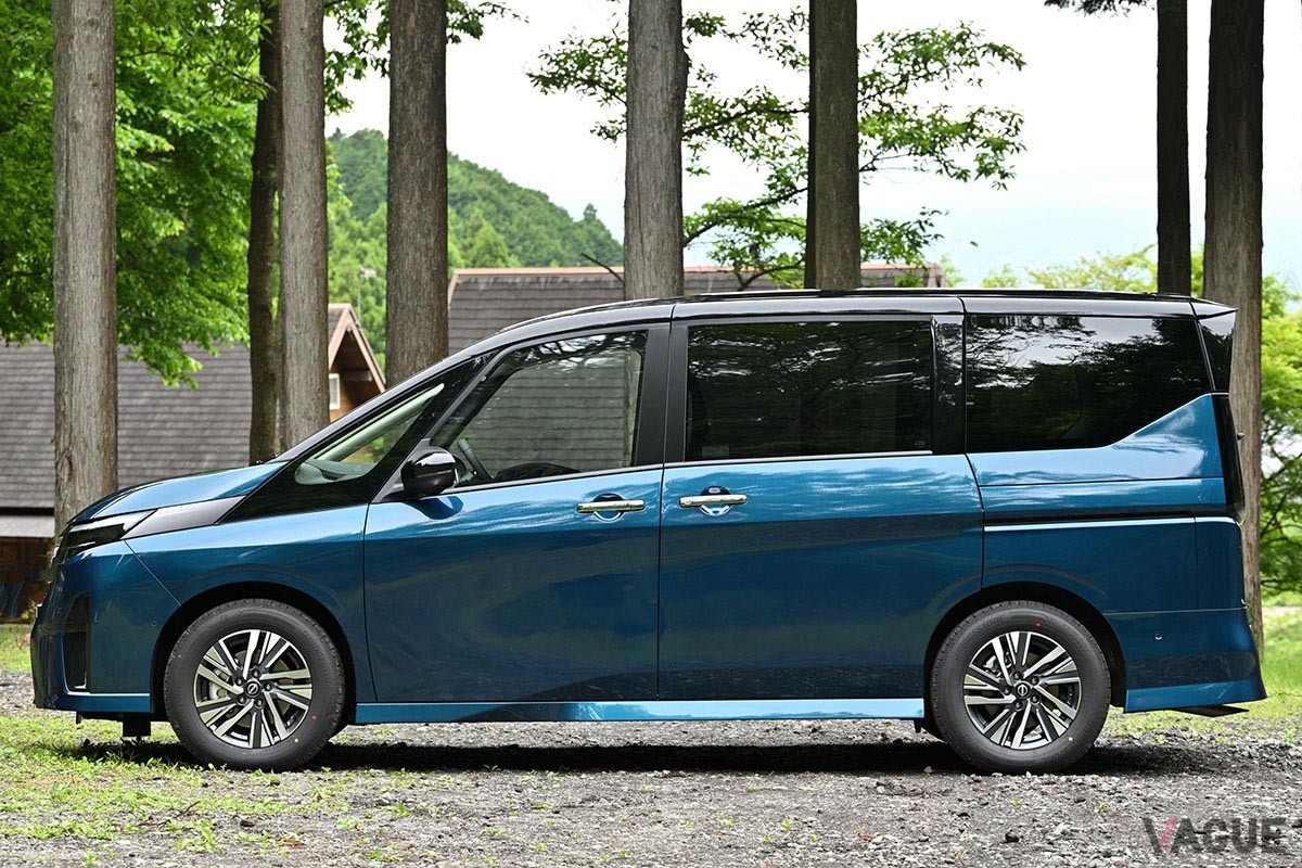 新型「セレナ」の最上級グレード「e-POWERルキシオン」は、日産が誇る先進の安全運転支援機能“プロパイロット2.0”の標準装備で高速移動が楽