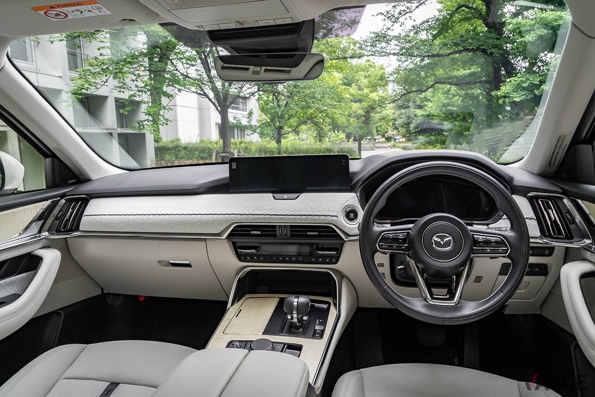 CX-60 XDハイブリッド プレミアムモダンのコックピット