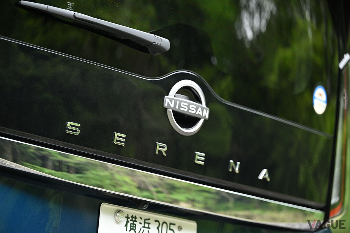 新型「セレナ」の最上級グレード「e-POWERルキシオン」は、日産が誇る先進の安全運転支援機能“プロパイロット2.0”の標準装備で高速移動が楽