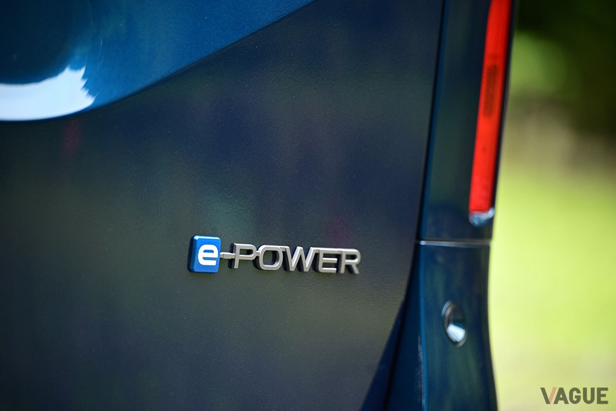 新型「セレナ」の最上級グレード「e-POWERルキシオン」は、日産が誇る先進の安全運転支援機能“プロパイロット2.0”の標準装備で高速移動が楽