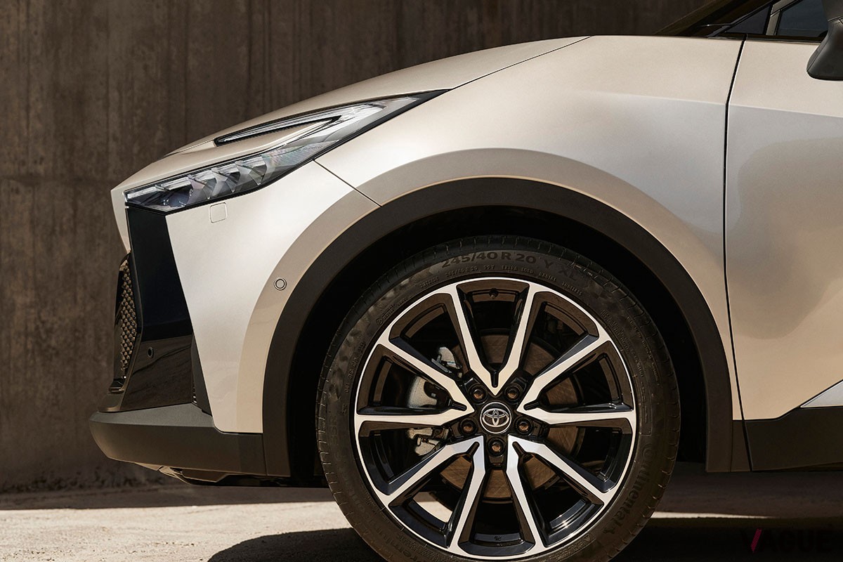 インパクトのある斬新フォルムをまとったトヨタ新型「C-HR」