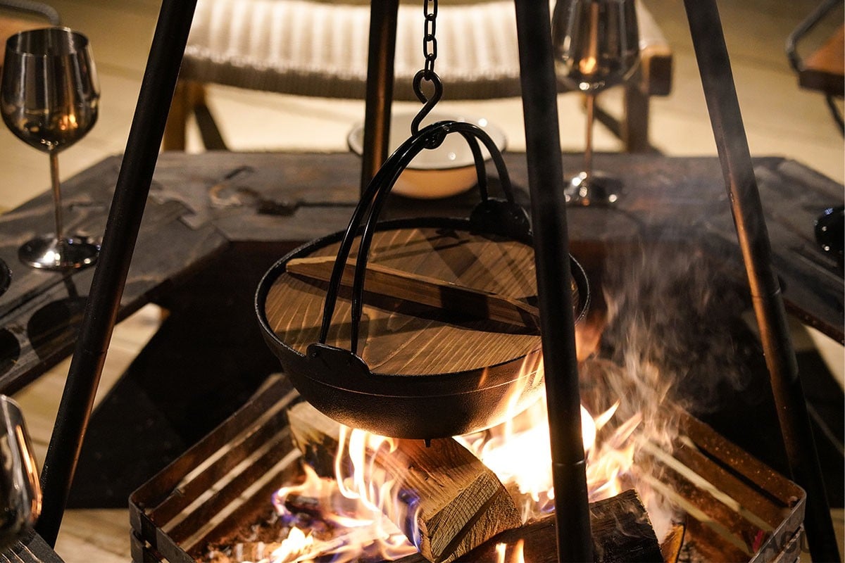 湯河原の人気グランピング施設「THE BASE GLAMPING YUGAWARA」に新客室“THE YUGAWARA”が誕生。1000年の歴史を持つ名湯を贅沢に楽しめる