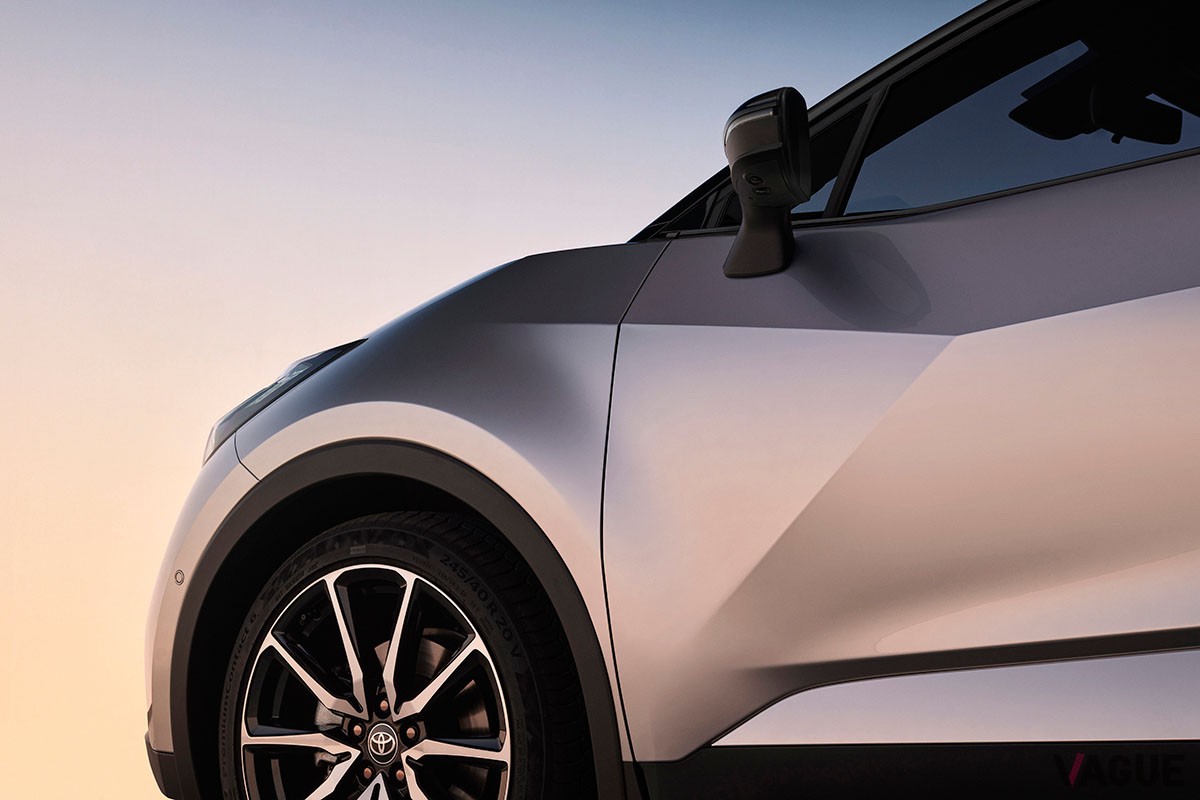 インパクトのある斬新フォルムをまとったトヨタ新型「C-HR」