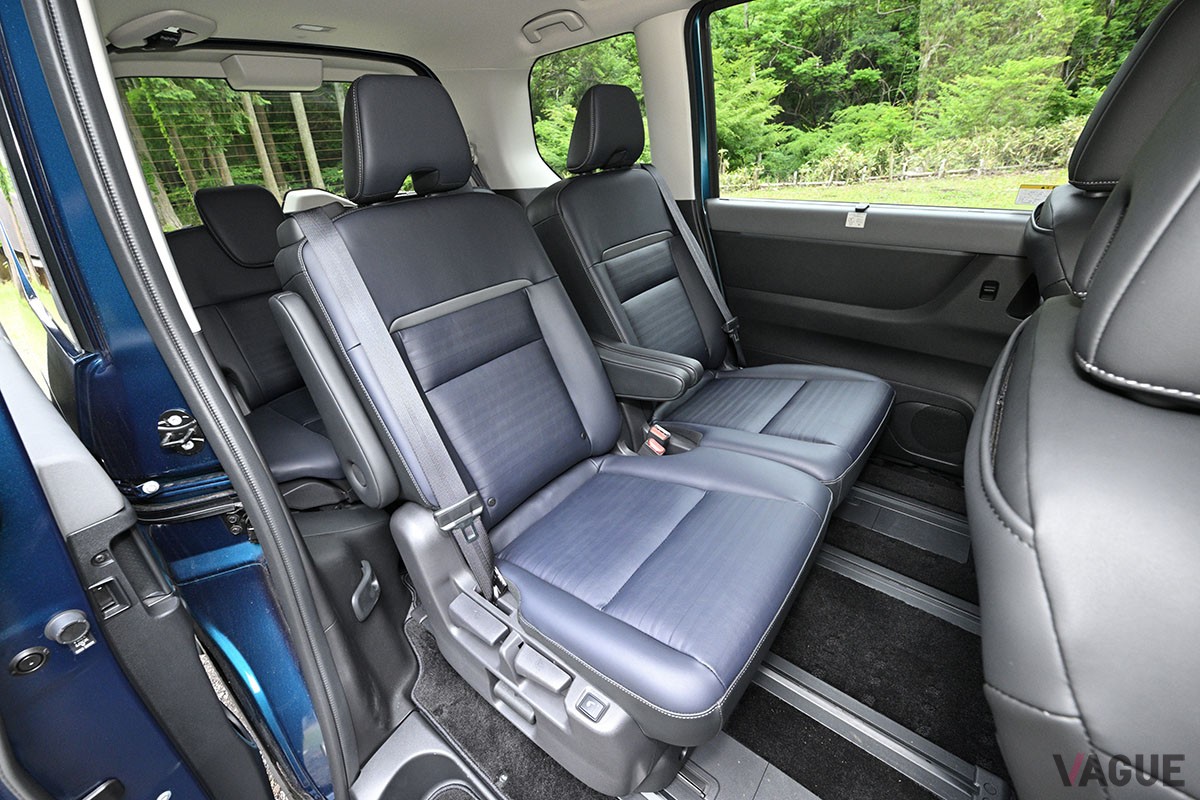 新型「セレナ」の最上級グレード「e-POWERルキシオン」は、日産が誇る先進の安全運転支援機能“プロパイロット2.0”の標準装備で高速移動が楽