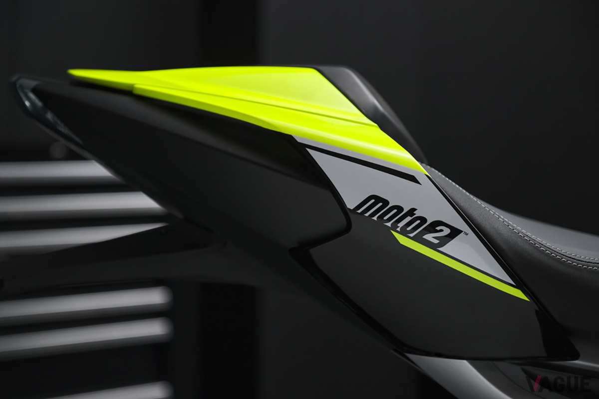 トライアンフ「ストリートトリプル765 Moto2エディション」は、スポーツネイキッド「ストリートトリプル765」の性能をさらに高めた限定モデル