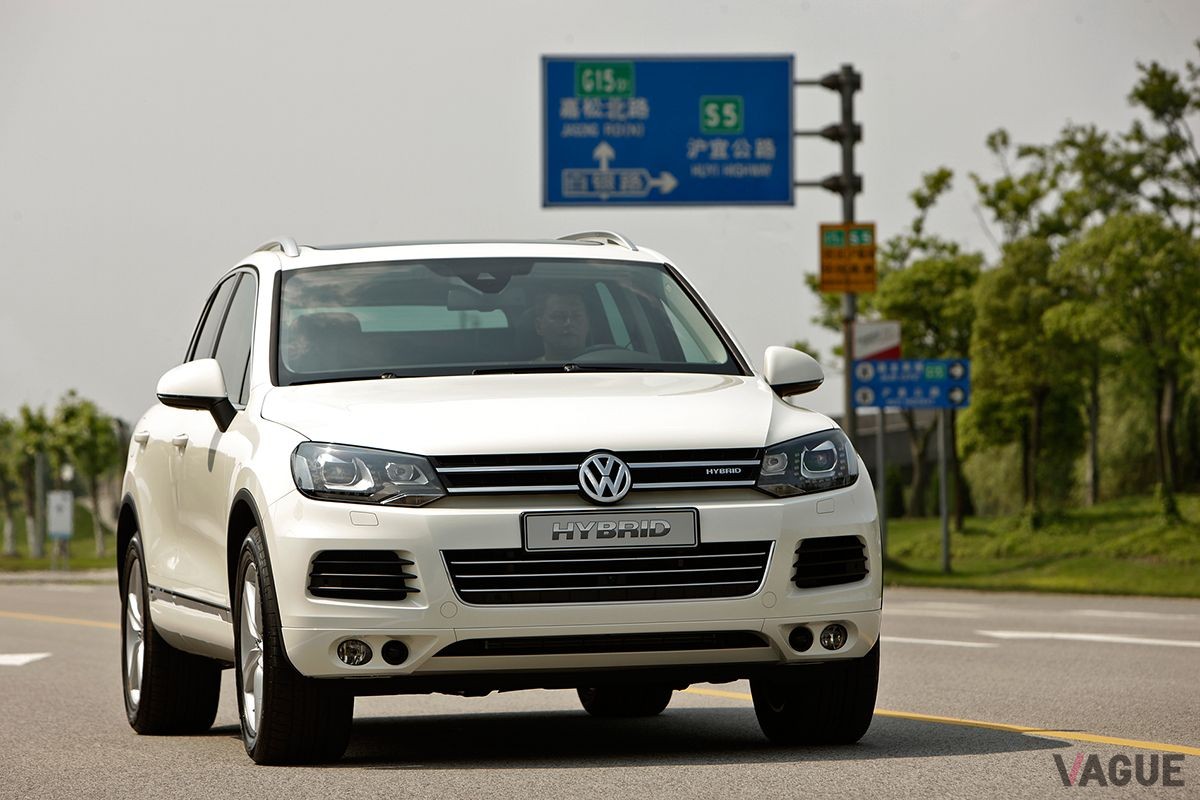 VW2代目「トゥアレグ・ハイブリッド」