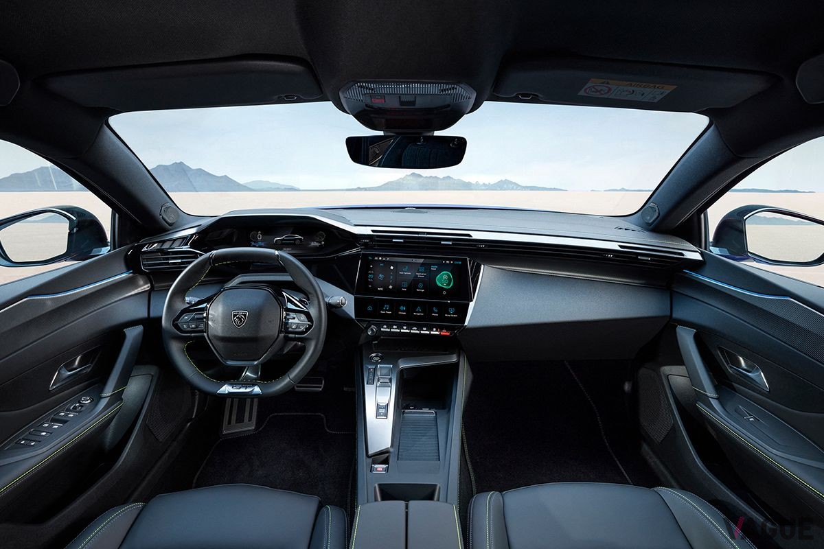 プジョー新型「408」のインテリア