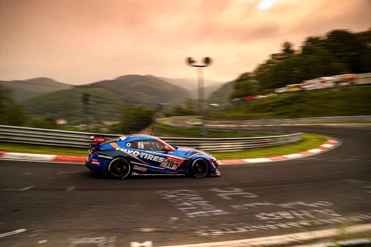 「第51回ADACニュルブルクリンク24時間レース」の様子