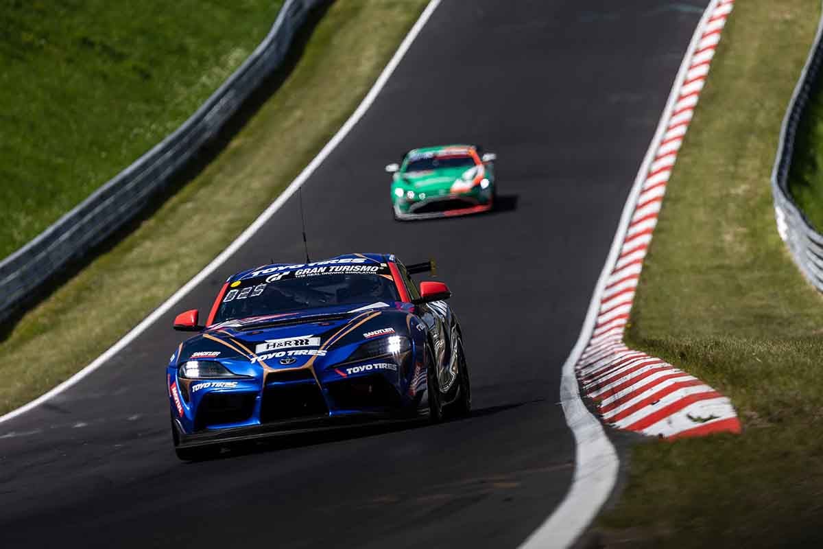 「第51回ADACニュルブルクリンク24時間レース」の様子