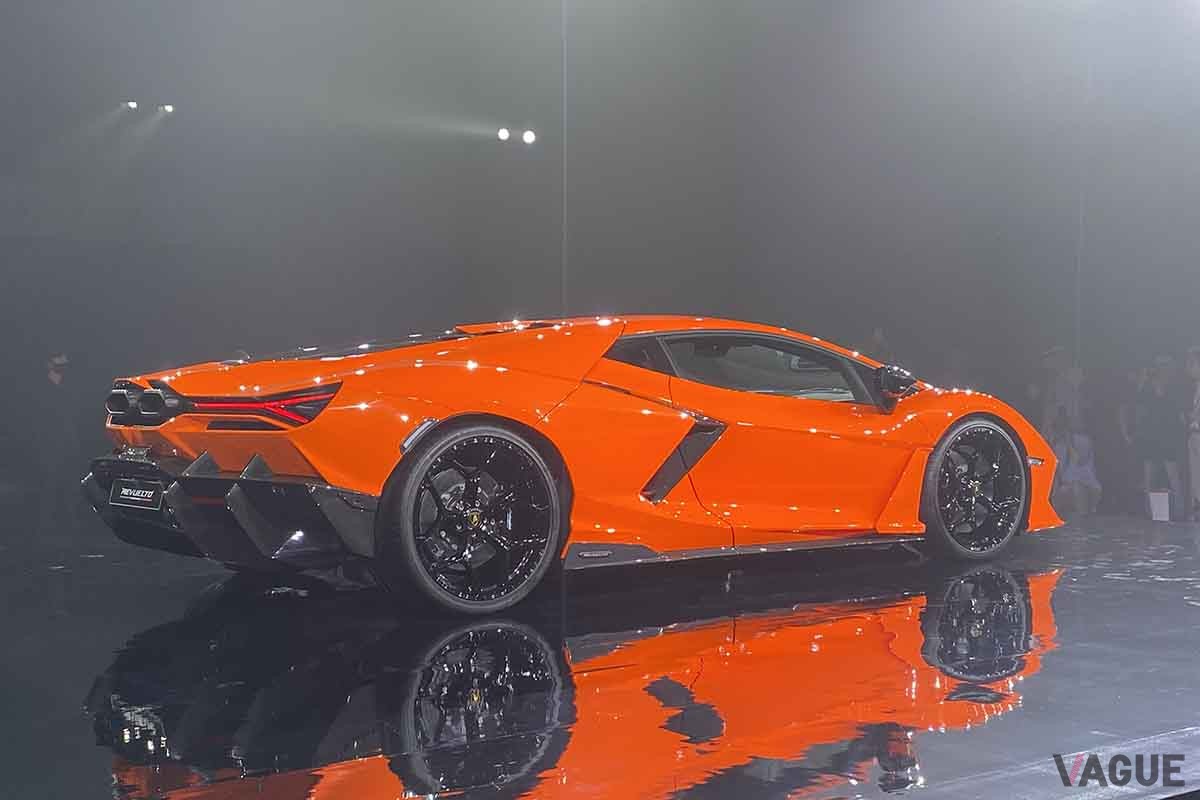 日本初公開されたランボルギーニ新型「レヴエルト」