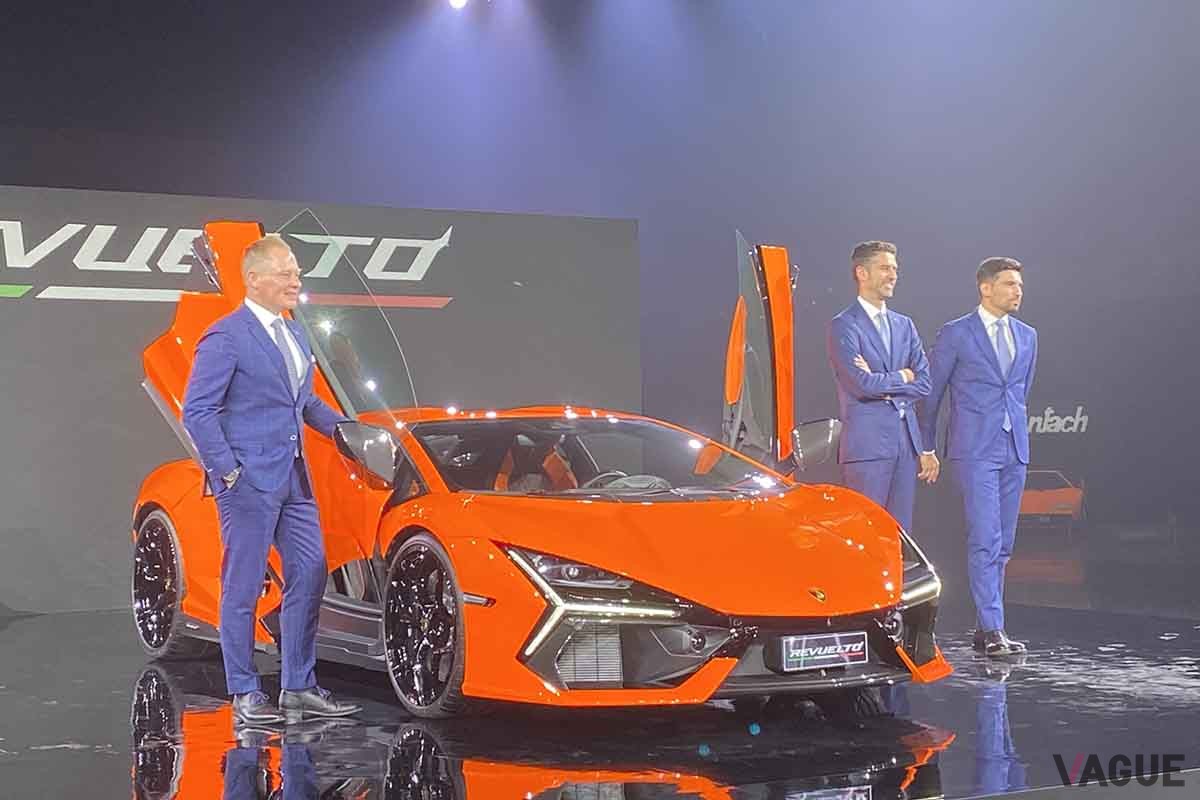 ランボルギーニ新型「レヴエルト」の日本初公開イベントの様子