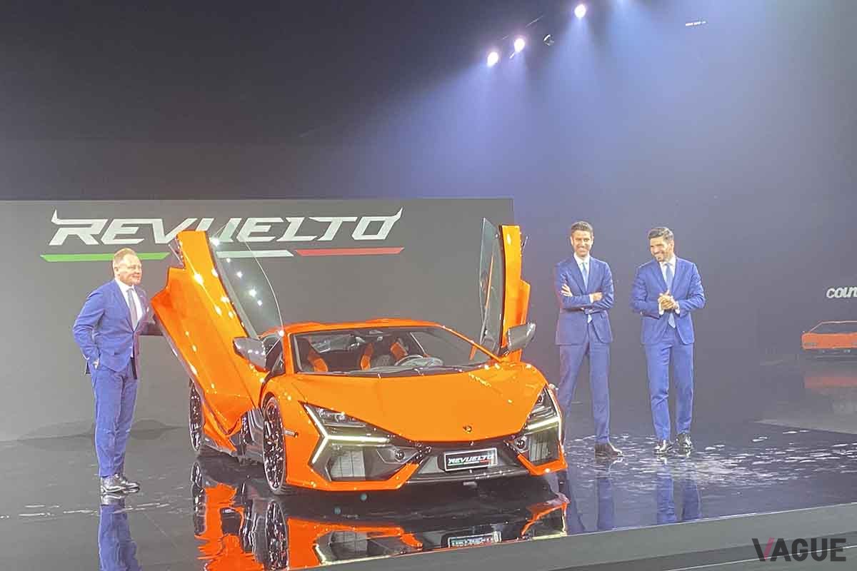 ランボルギーニ新型「レヴエルト」の日本初公開イベントの様子