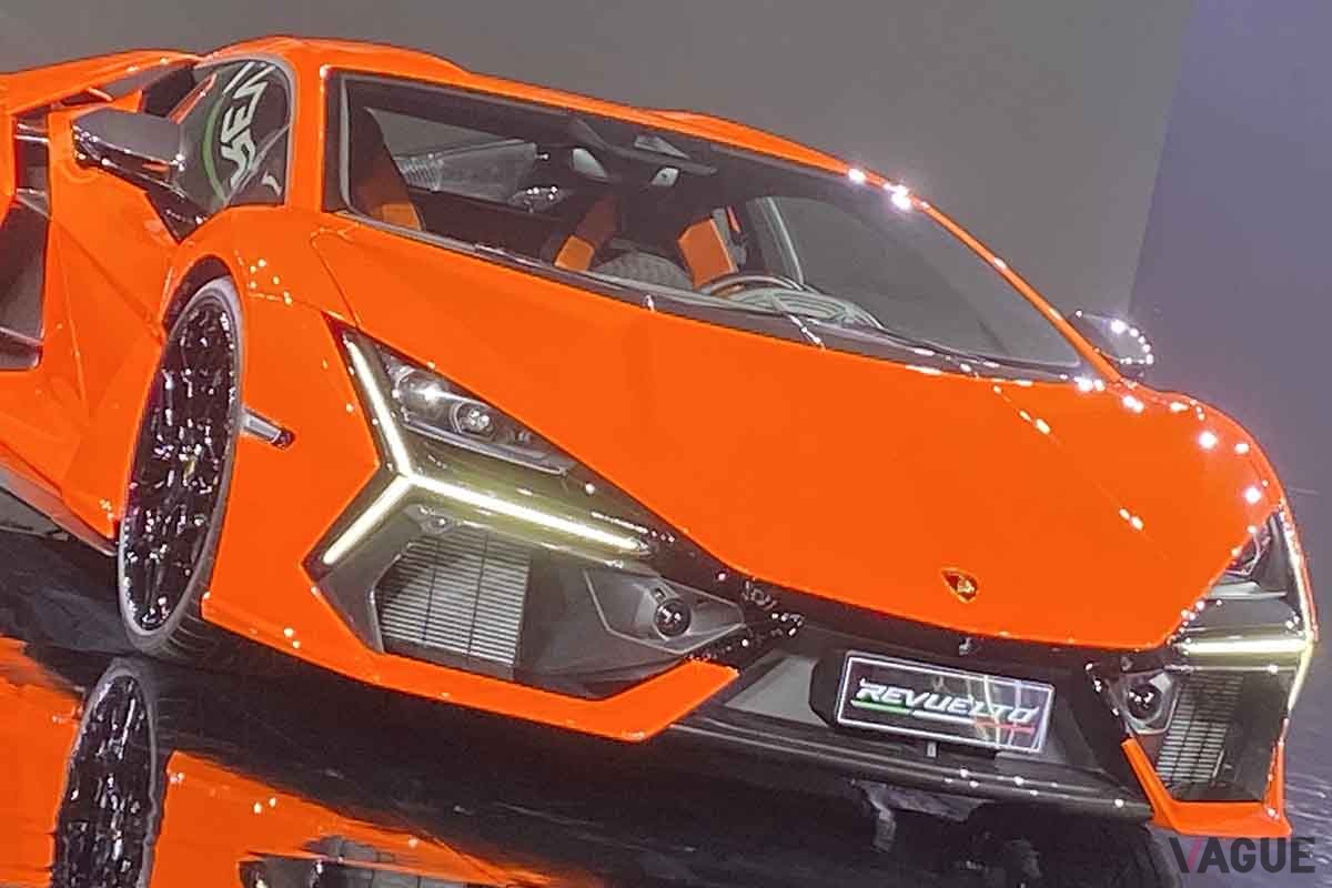 日本初公開されたランボルギーニ新型「レヴエルト」