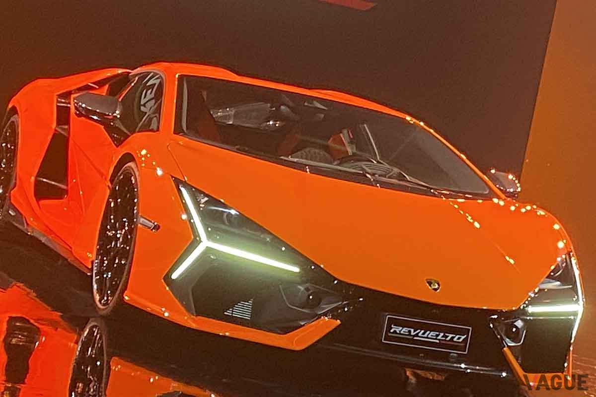 日本初公開されたランボルギーニ新型「レヴエルト」