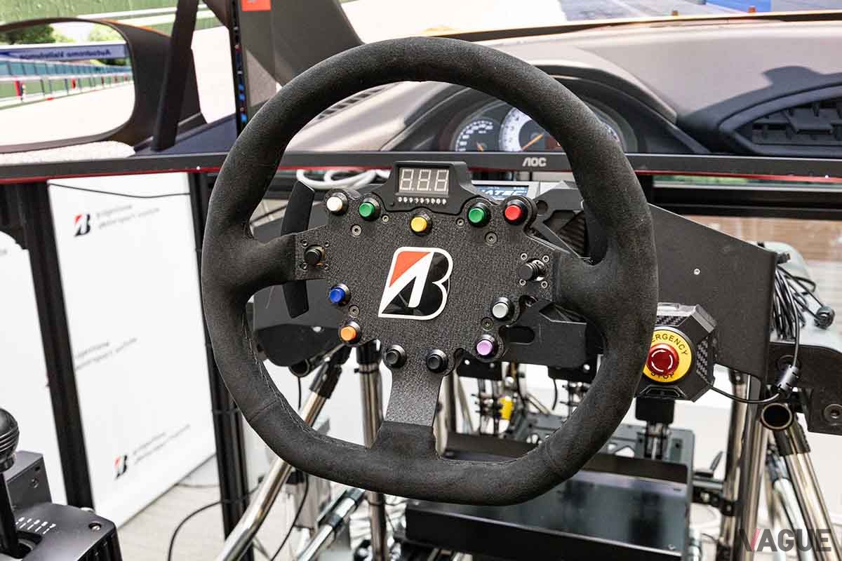 「Bridgestone eMotorsports Institute」の様子