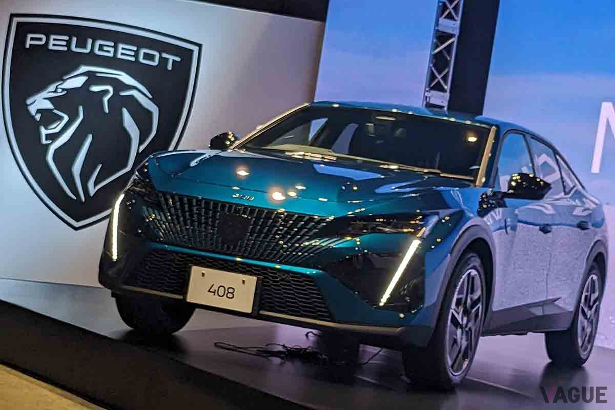日本上陸したプジョー新型「408」