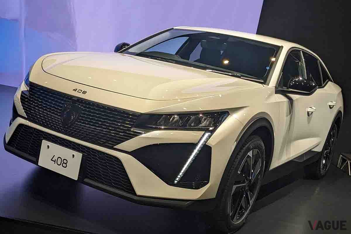 日本上陸したプジョー新型「408」