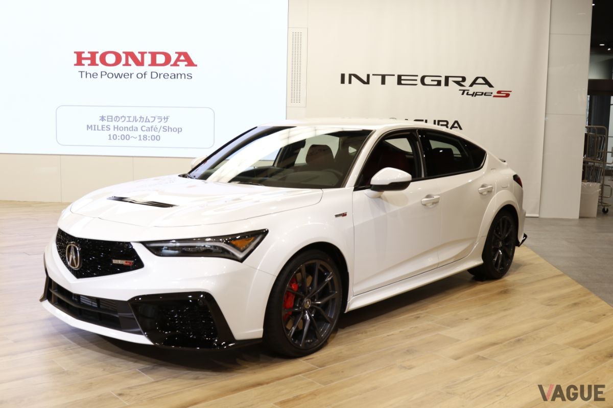 ホンダウエルカムプラザ青山に展示中のアキュラ新型「インテグラ」