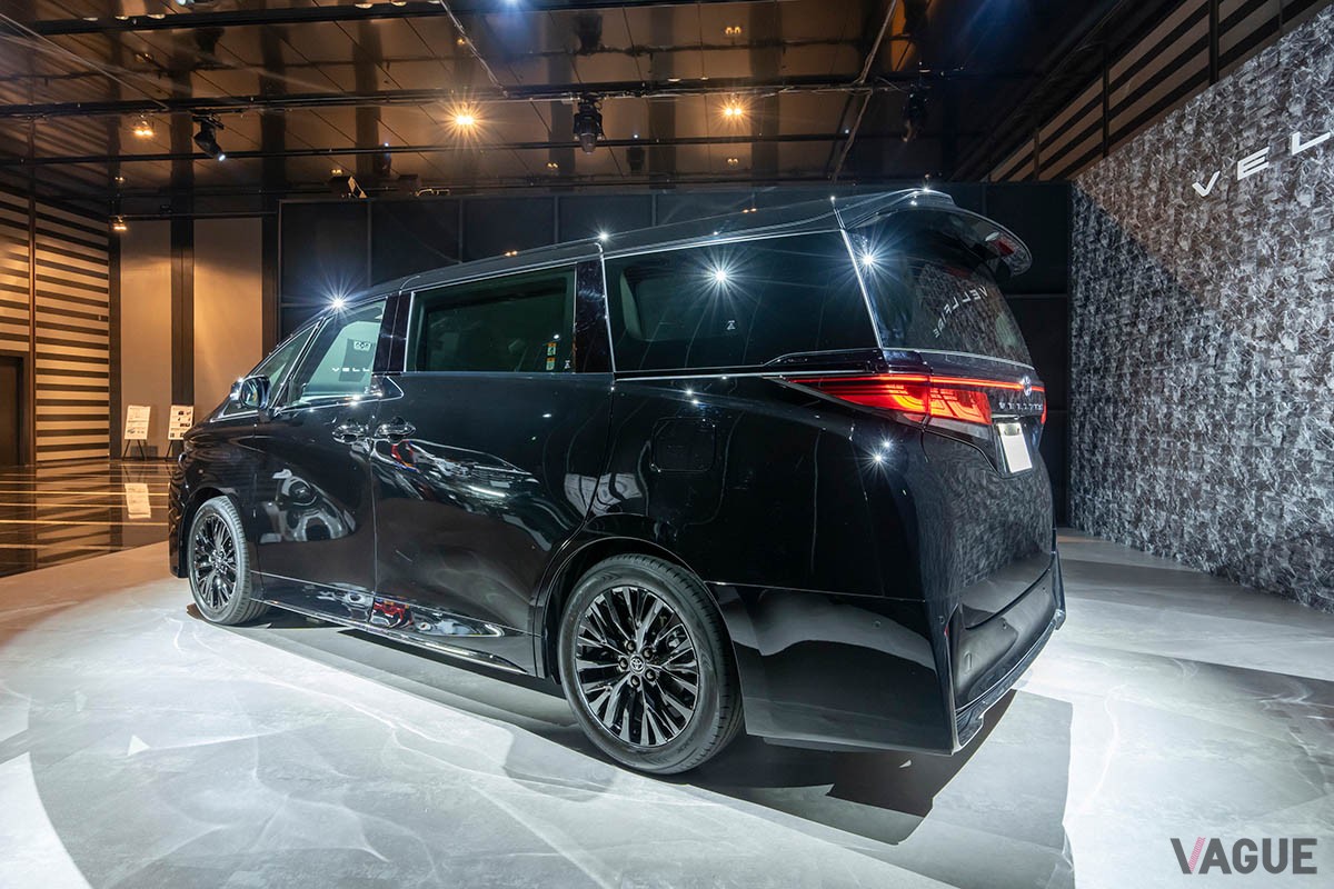 トヨタ新型「ヴェルファイア」