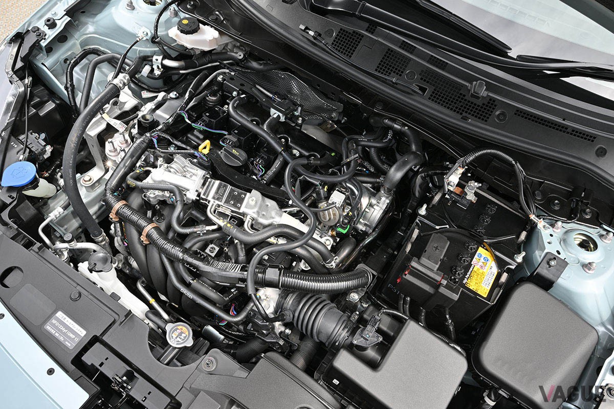 新型「マツダ2」のエントリーグレード「15BD」に多彩なオプションを装着した「ルーキードライブ」仕様は、おしゃれなカラーコーデにも注目
