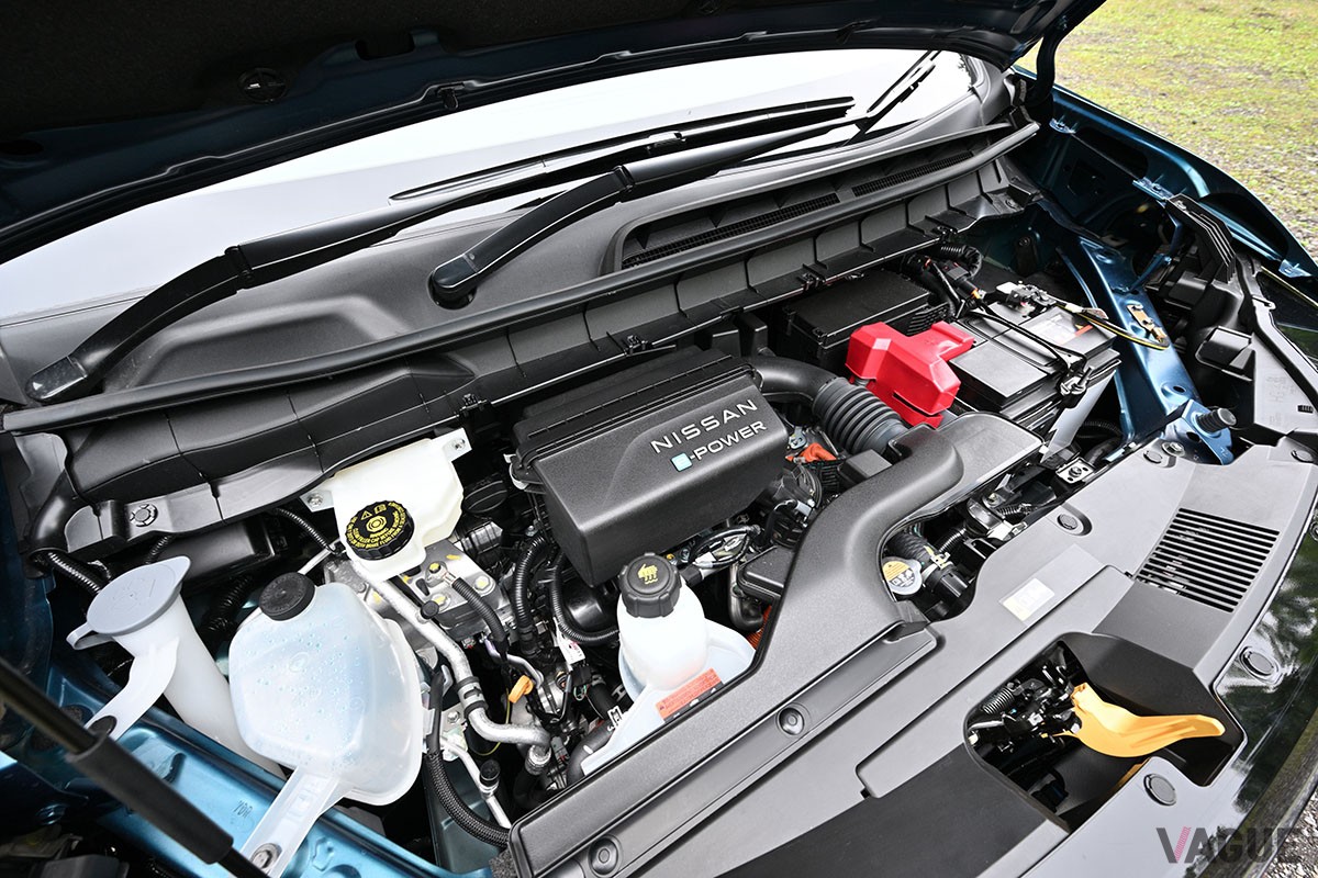 新型「セレナ」の最上級グレード「e-POWERルキシオン」は、日産が誇る先進の安全運転支援機能“プロパイロット2.0”の標準装備で高速移動が楽