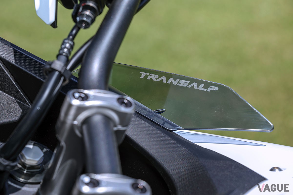 ホンダ新型「XL750トランザルプ」はパニアケースやトップケースなど純正アクセサリーも充実